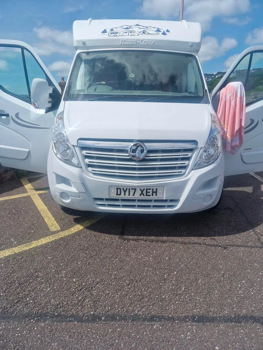 2017 motorhome - Image 1