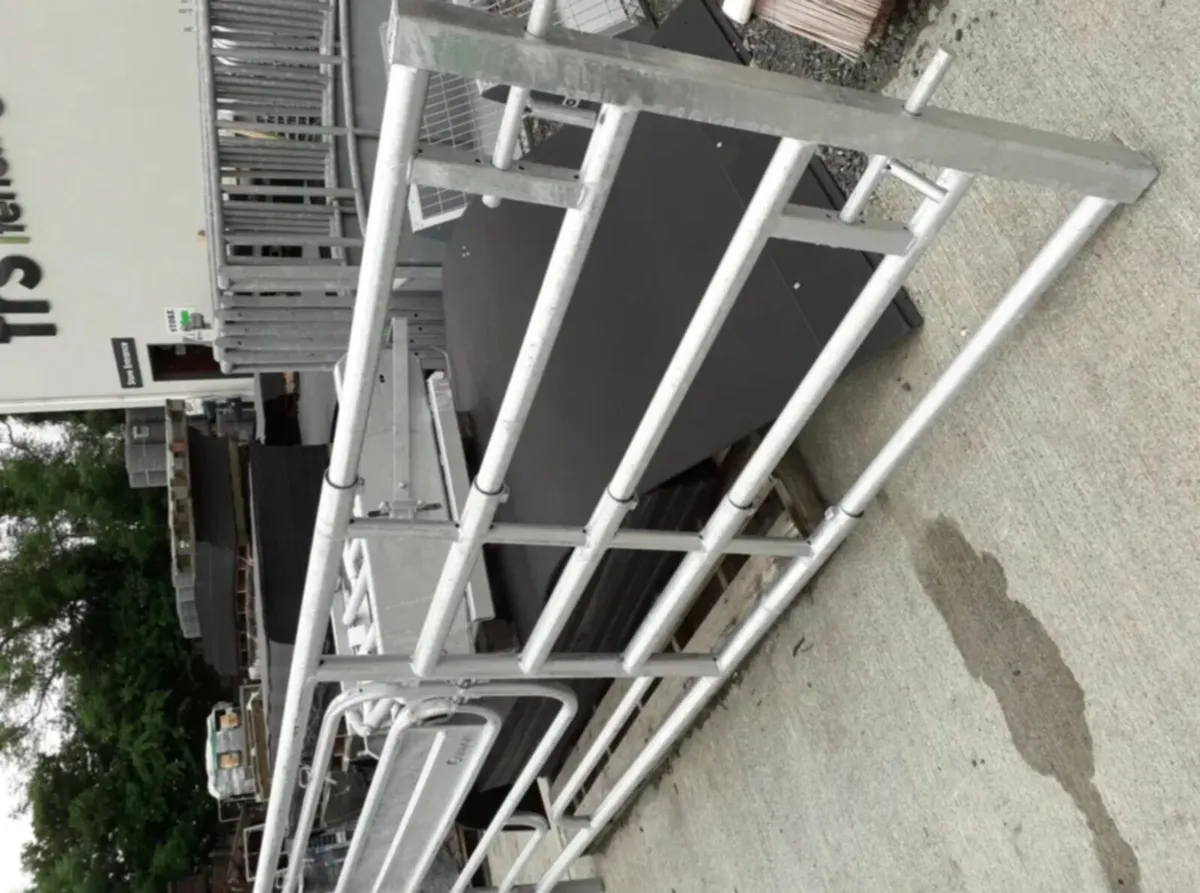 Calving Gate - Image 2