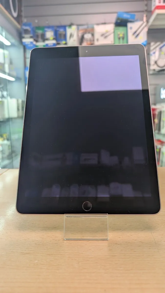 Apple iPad Air 2 - Image 2