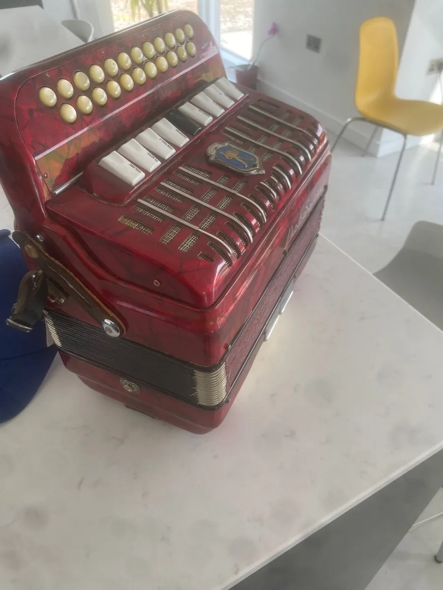 Button Accordion B/C - Image 1