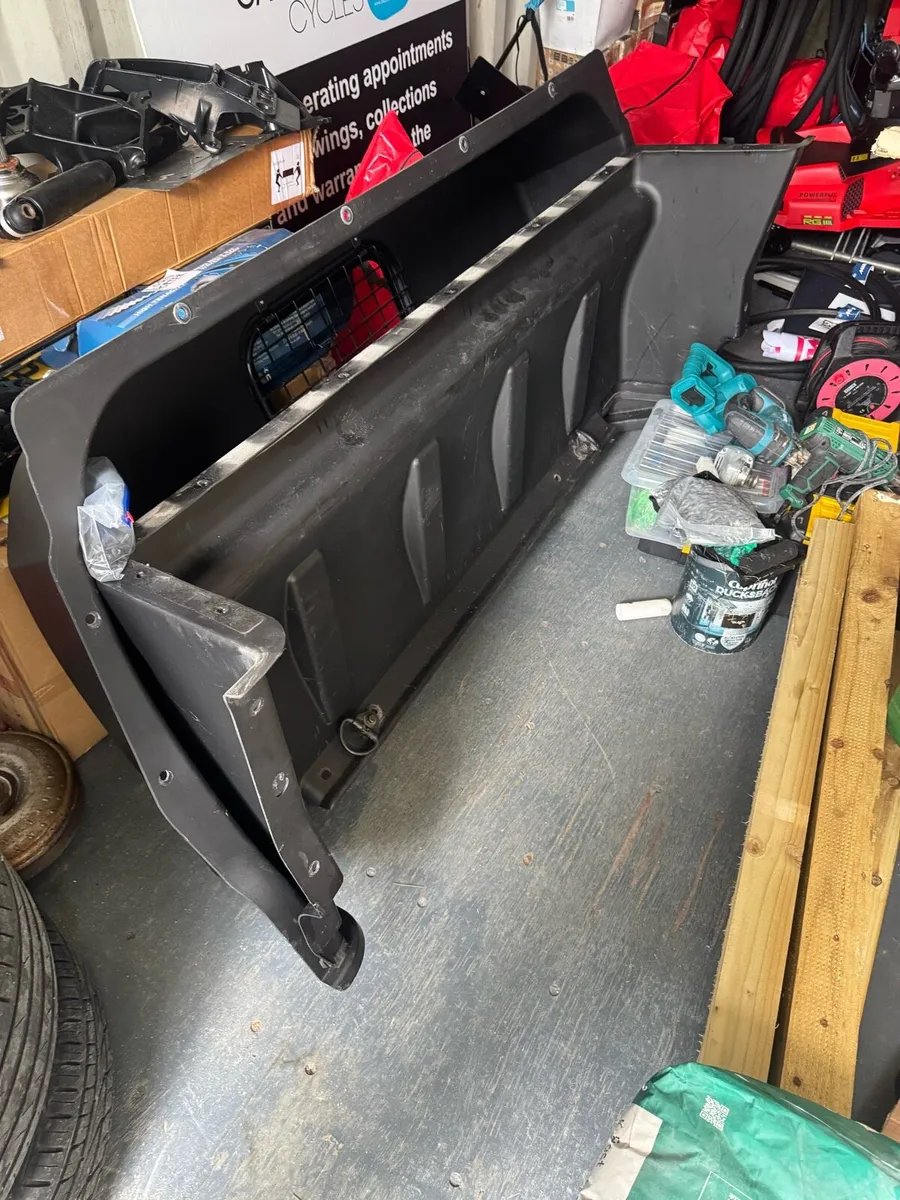 2020 Ford Transit Custom Crew Van Bulk Head - Image 3
