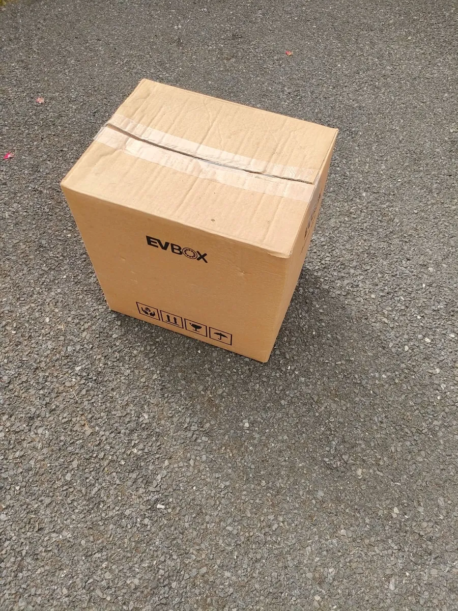 EVBOX, car charger,(new) - Image 1