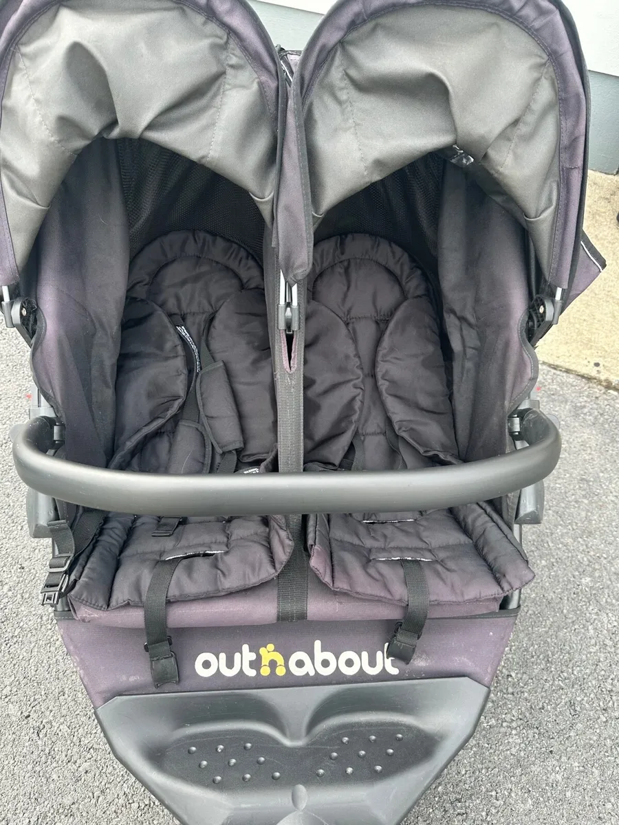 Out n about double buggy - Image 1