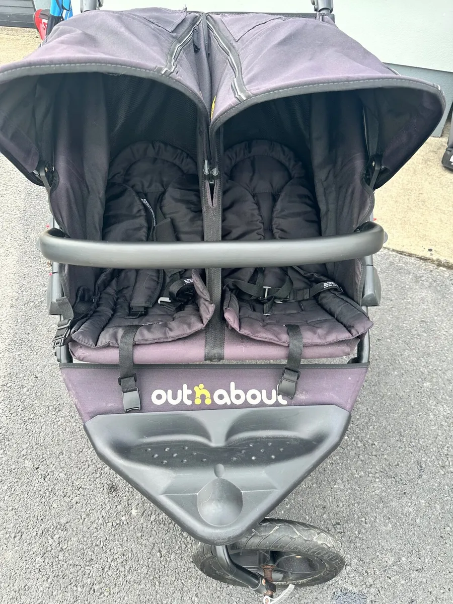 Out n about double buggy - Image 4
