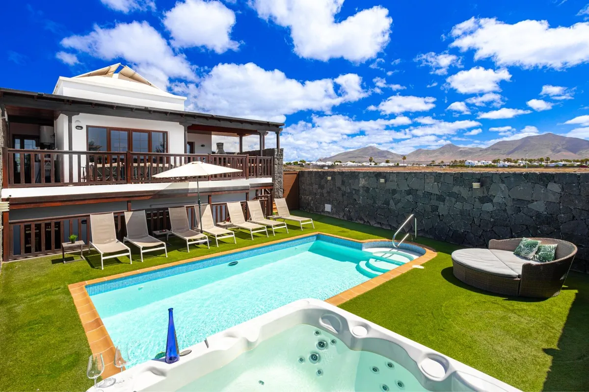 Villa Penguina Playa Blanca Lanzarote - 5 Bedroom - Image 1