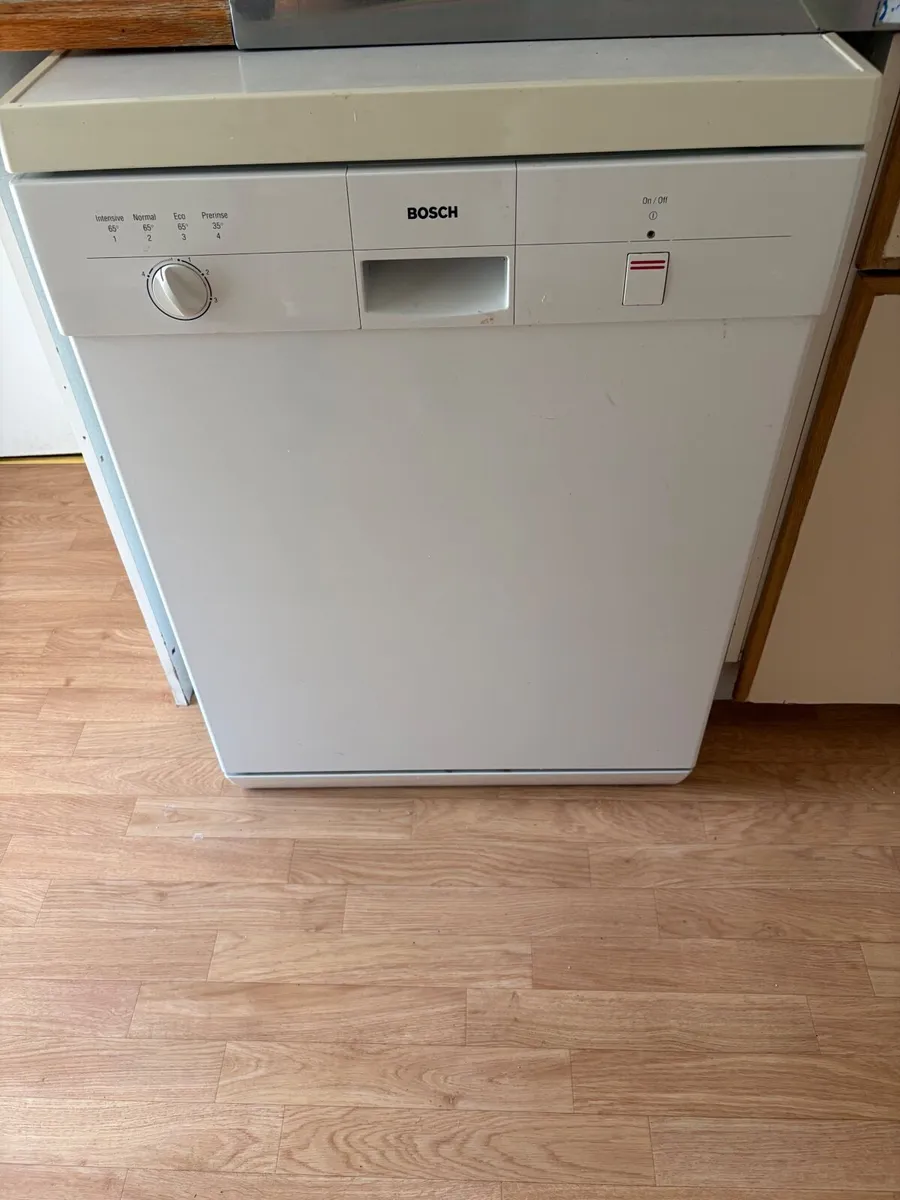Bosch Dishwasher - Image 1