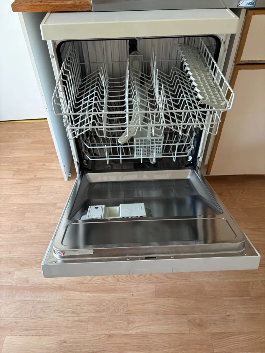 Bosch Dishwasher - Image 2