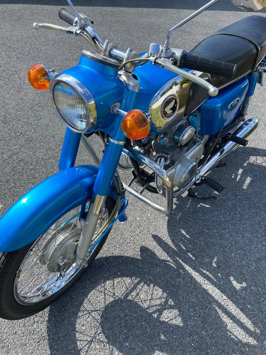 Concourse Honda CD 175 - Image 1