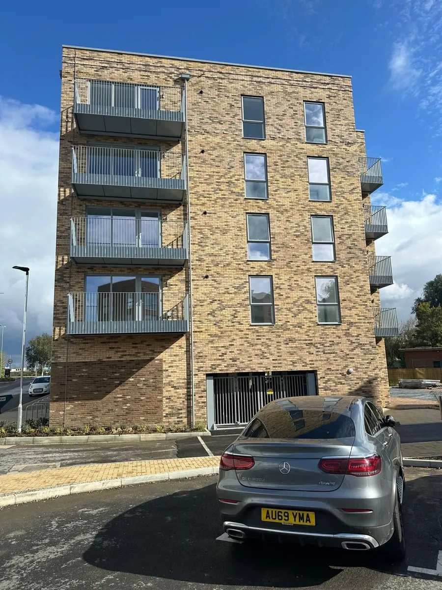 For sale Apartment 2 bedrooms 2 bathrooms UK - Image 1