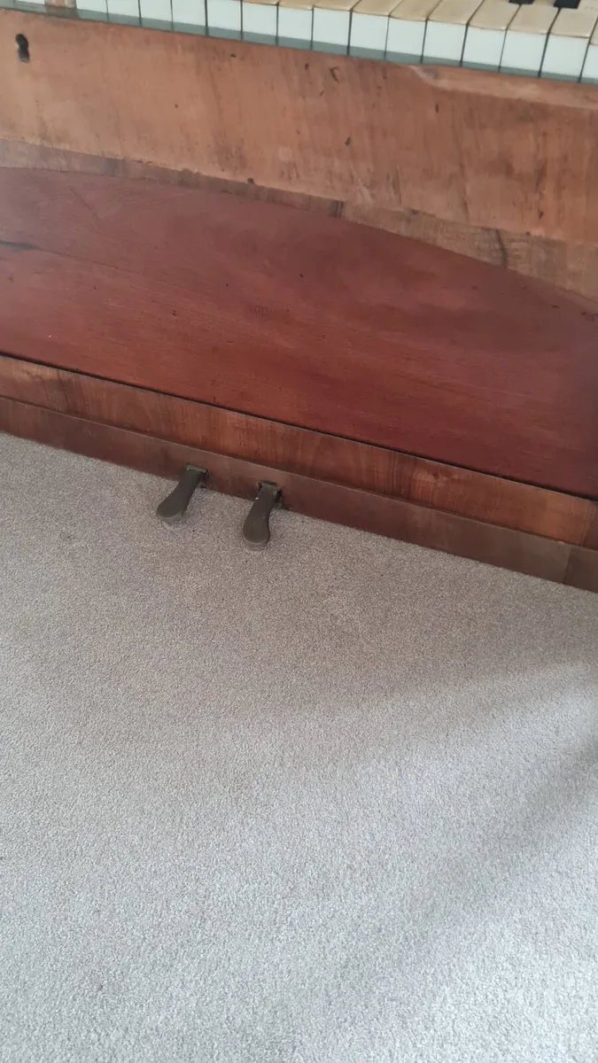 Piano - Image 4