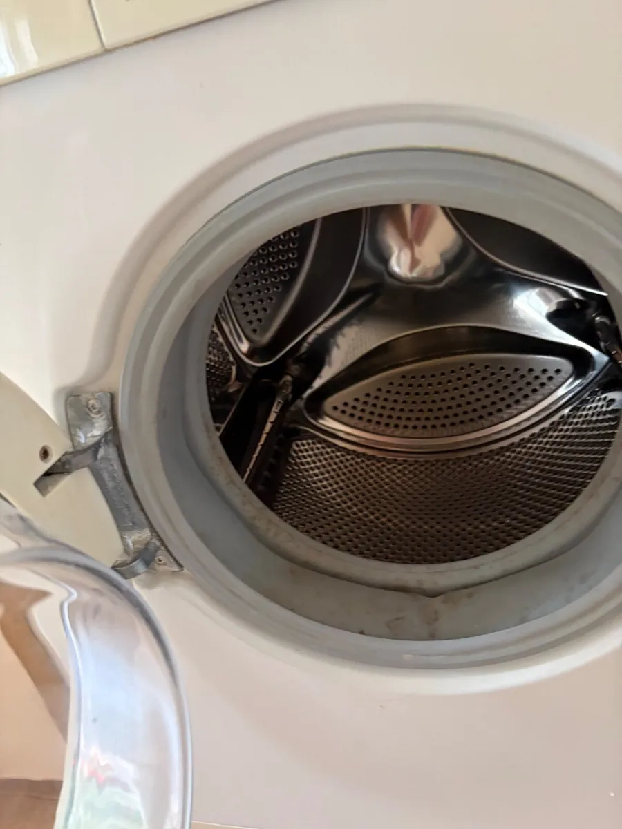 Bosch Washing machine - Image 2