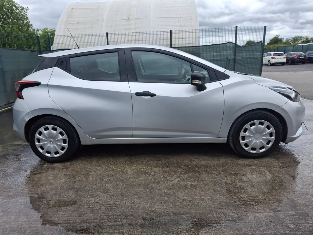 172 Nissan Micra  1.0 Petrol - Image 2