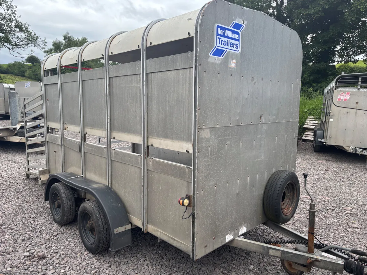 Ifor Williams 10ft x 5ft cattle trailer - Image 1