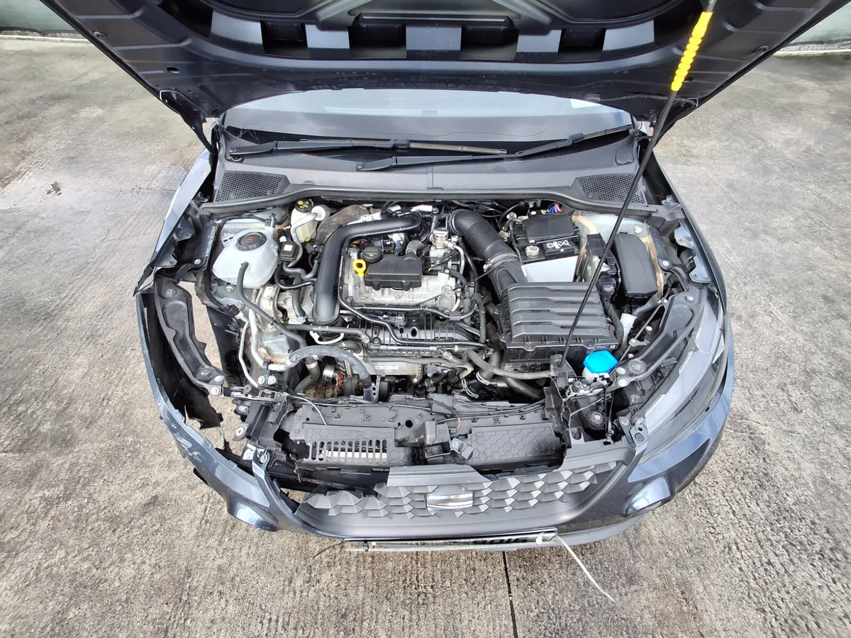 242 Seat Arona  1.0 Tsi  Manual - Image 4