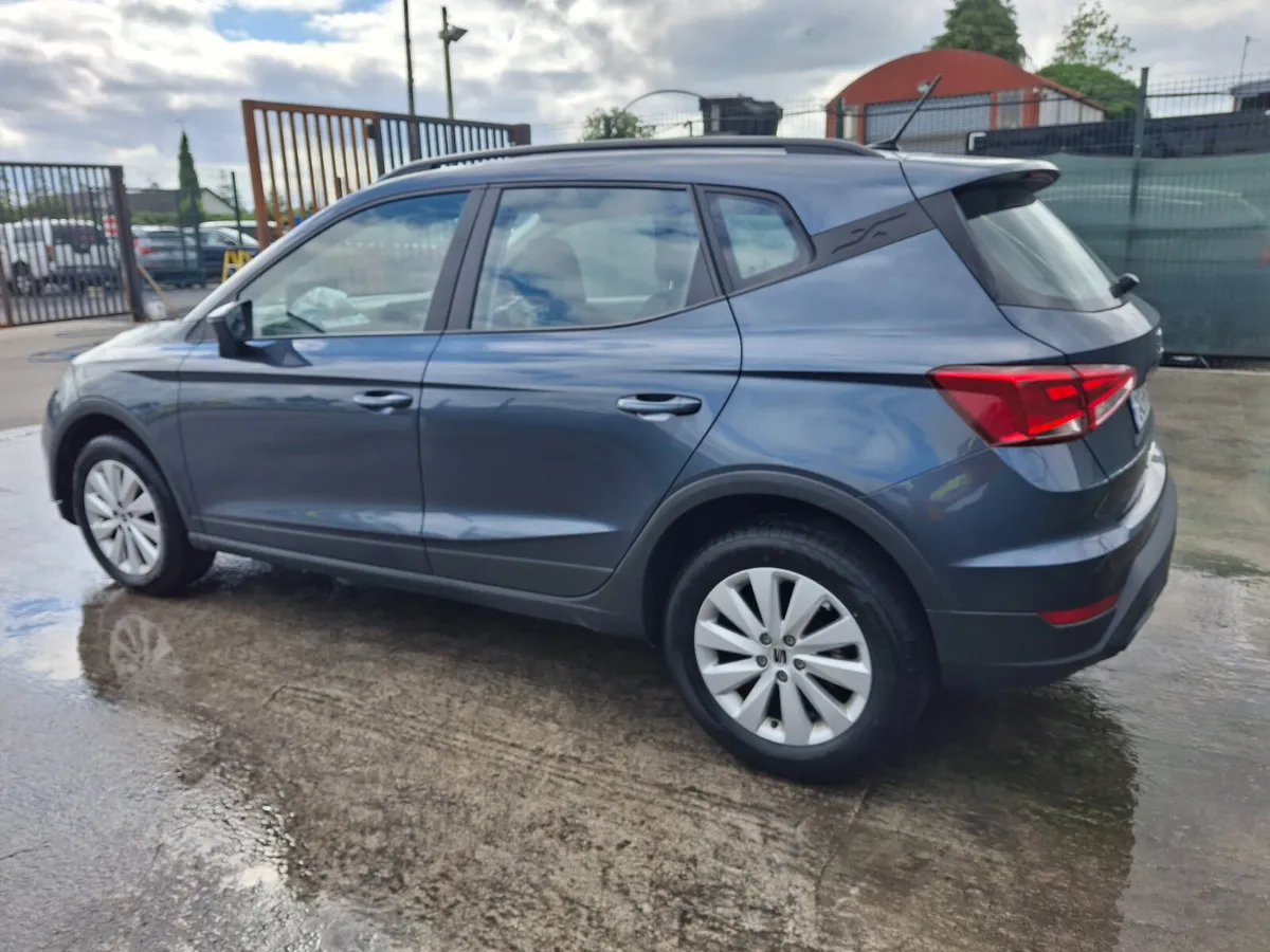 242 Seat Arona   Manual    63km - Image 4