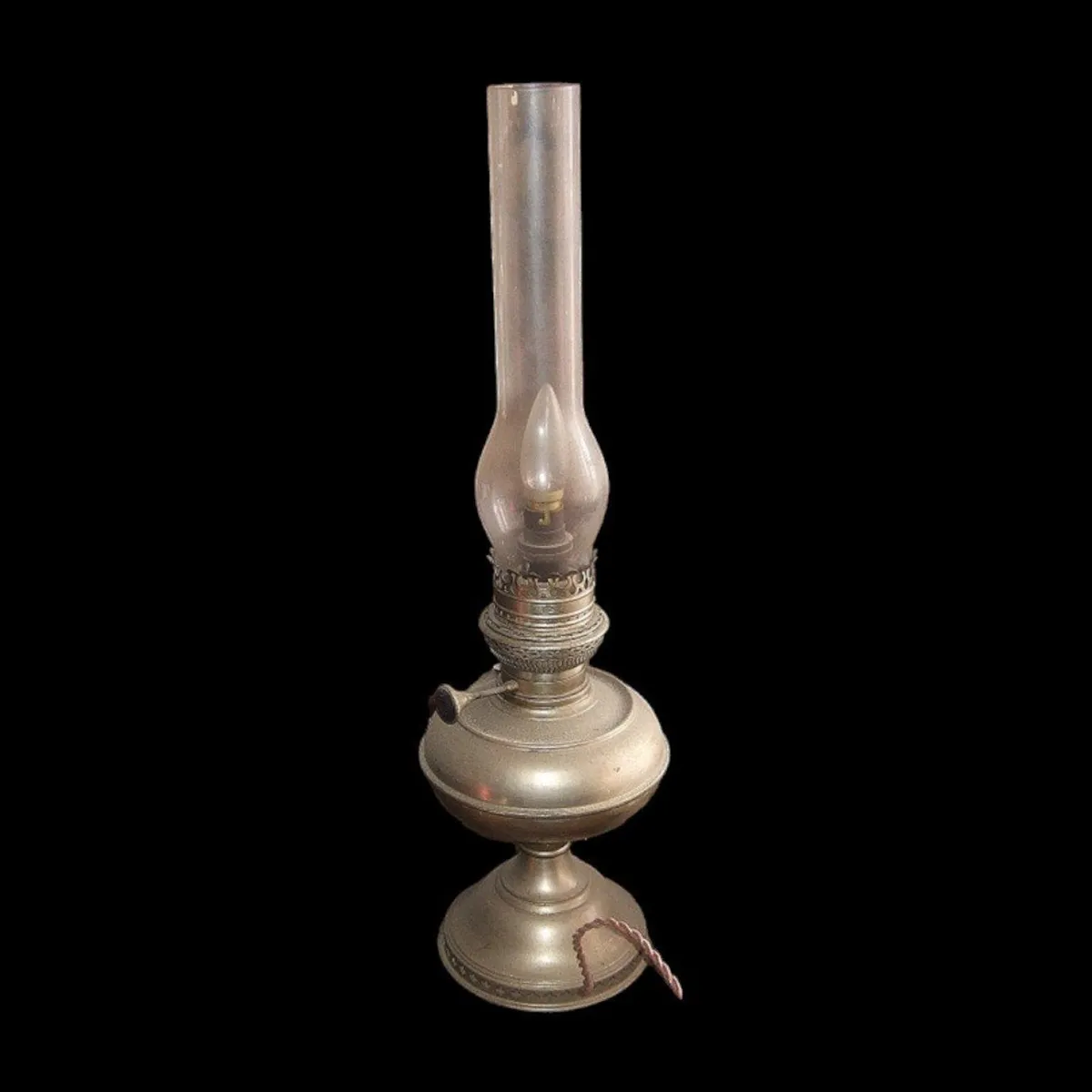 Antique Hurricane Oil Lamp - Image 2