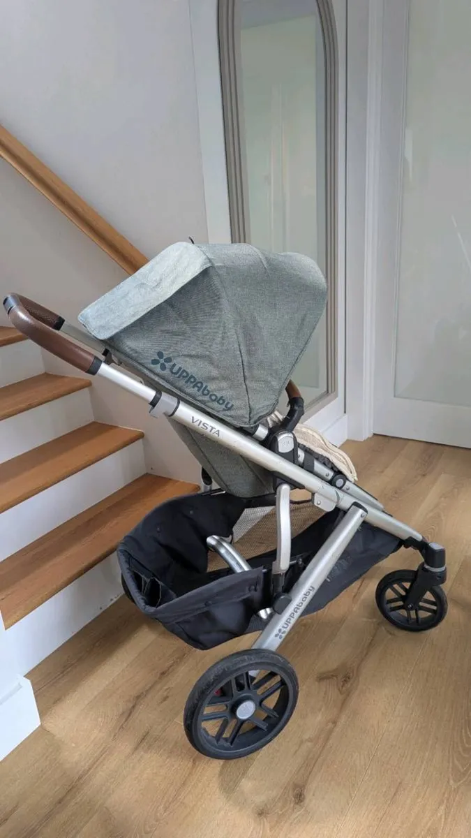 UPPAbaby Vista V2 – Bassinet, Rumble Seat & Access - Image 3