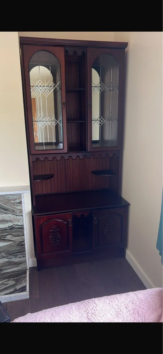 Cabinet x 2