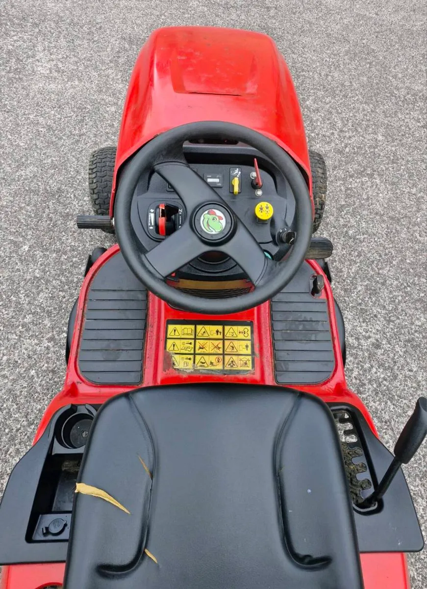 Ride on lawnmower - Image 4