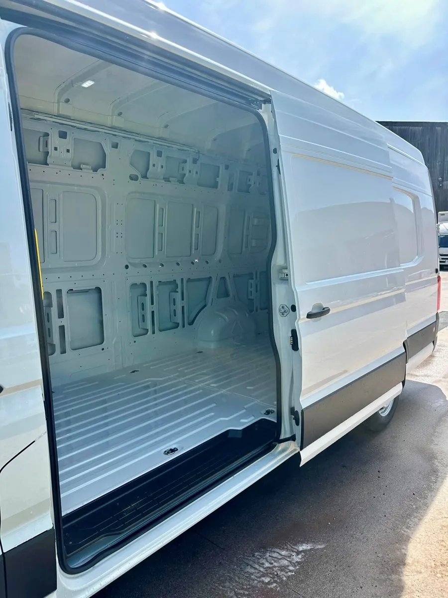 MAN TGE 3.180 Extra Long Wheelbase Extra High Roof - Image 4