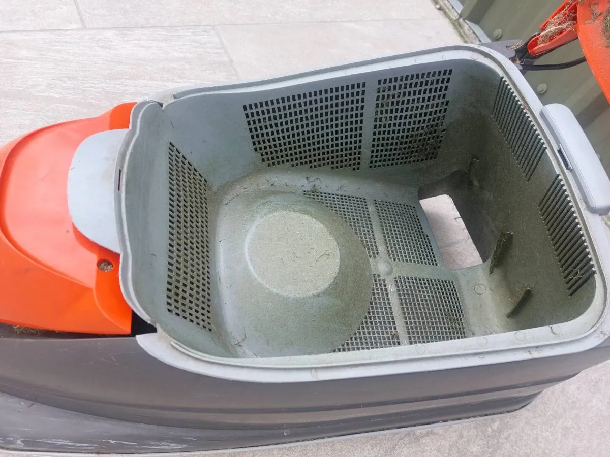 Lawnmower - Image 2