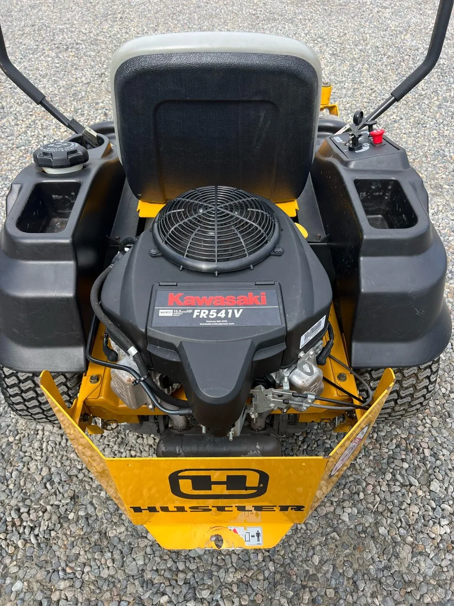 HUSTLER RAPTOR 42” ZERO TURN MOWER - Image 4