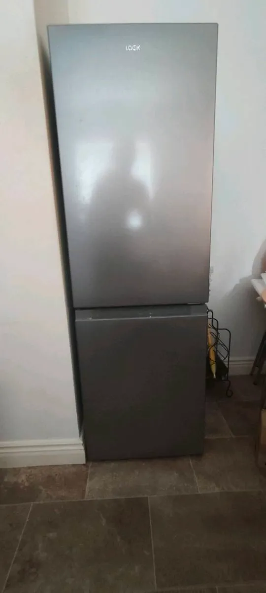 Fridgefreezer - Image 1