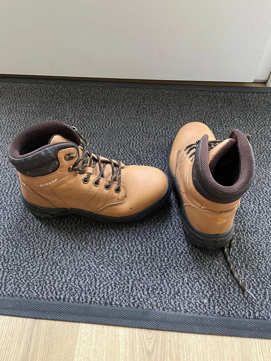 Dunlop Dakota Steel Toe Cap Safety Boots - Image 2