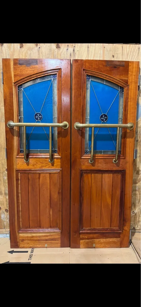 Bar Doors - Image 2