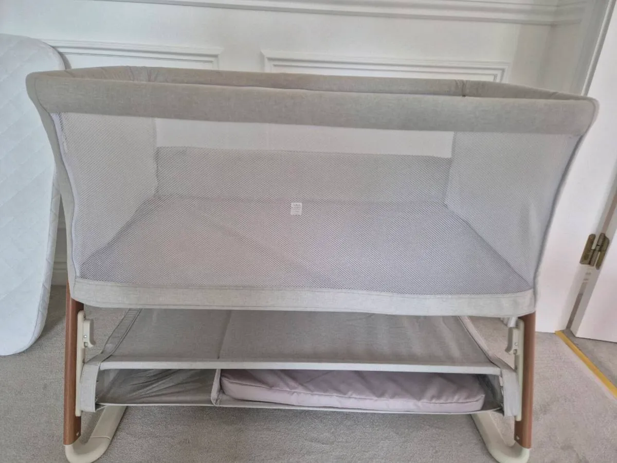 Next to me cot - Image 2