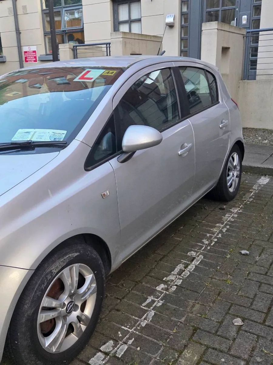 Opel Corsa 2012 - Image 2