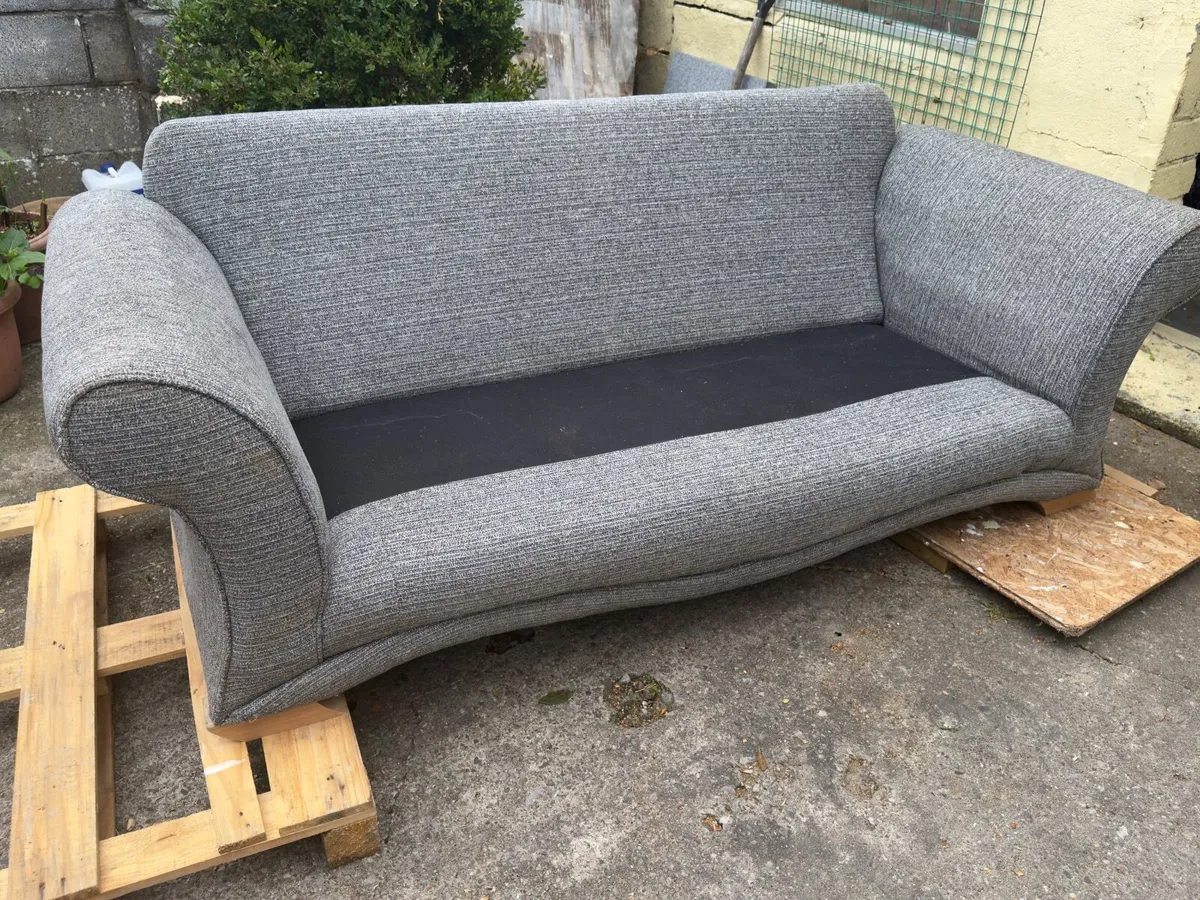 2 & 3 seater couch with matching table - Image 2