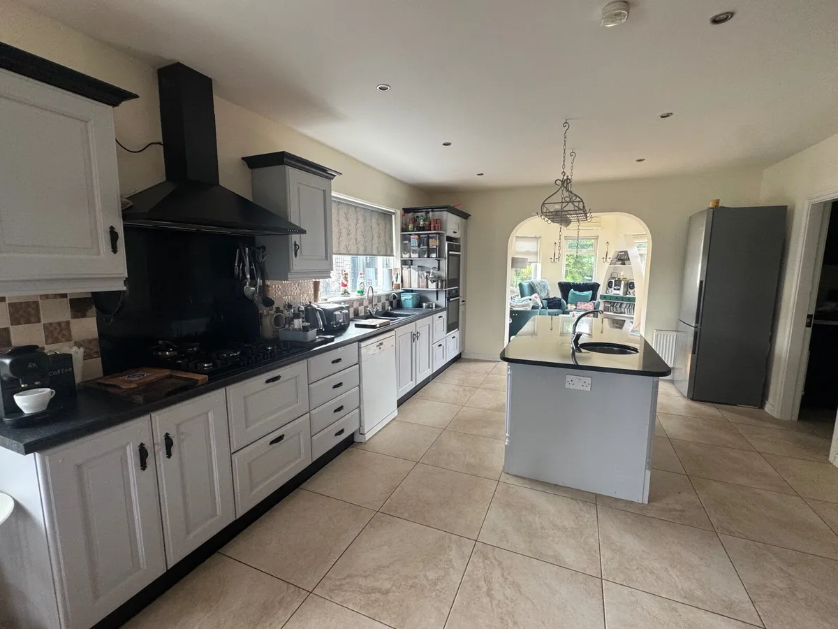 Kitchen - Image 2