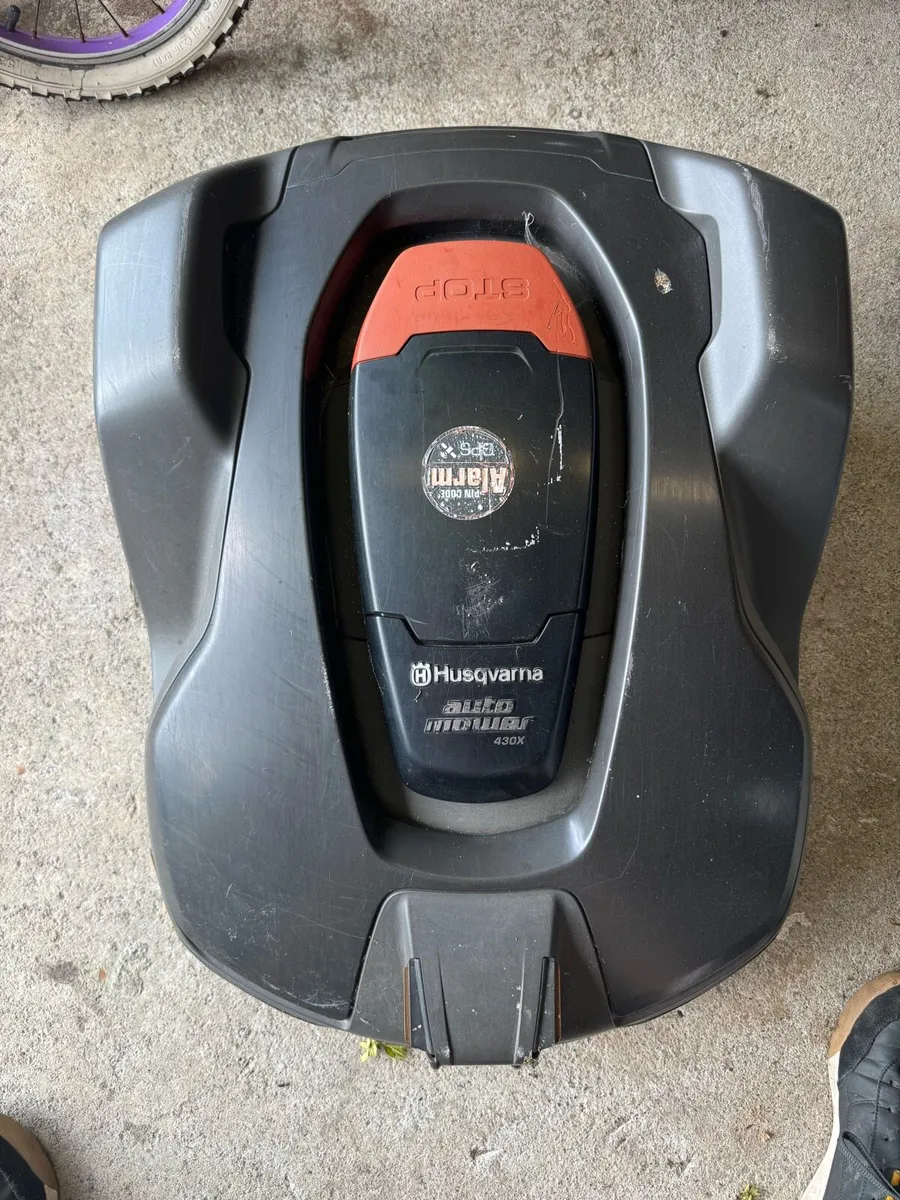 Robot lawnmower
