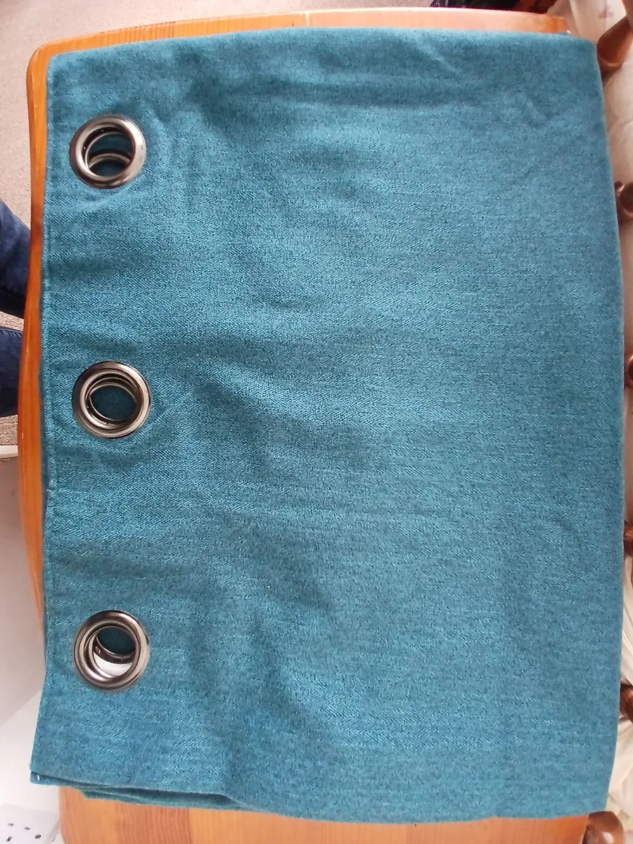 2no. DIVANTE Oslo Eyelet Curtains 66"x54 "90"x90" - Image 4