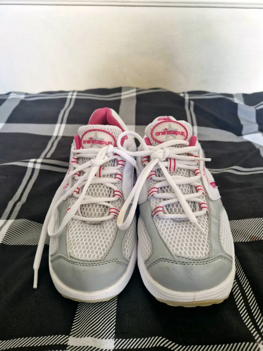 One Step Up Y2k Trainers - Image 3