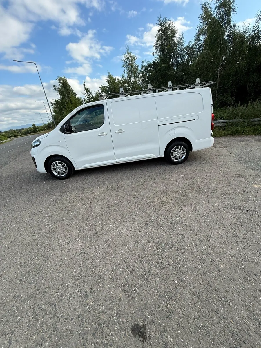 Opel Vauxhall vivaro lwb van - Image 2