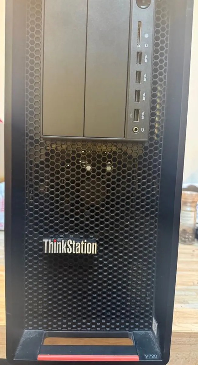 P720 Workstation (ThinkStation) - Image 1