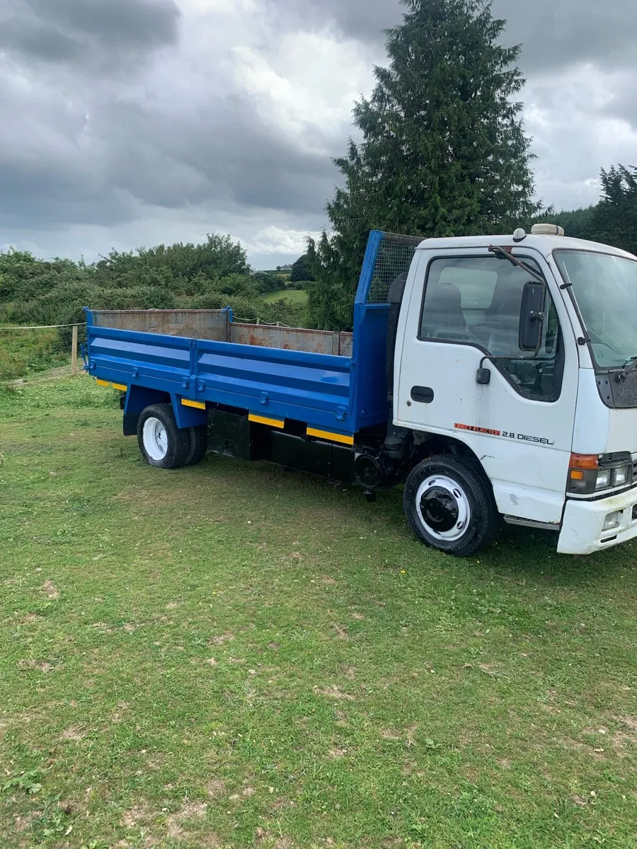 Isuzu tipper 3.5 tonne - Image 3