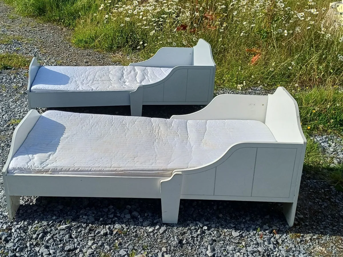 Toddler / child beds x2  and changing table - Image 2