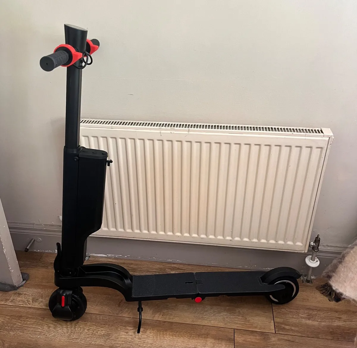 HX / Kixin X6 Compact Electric Scooter - Image 1