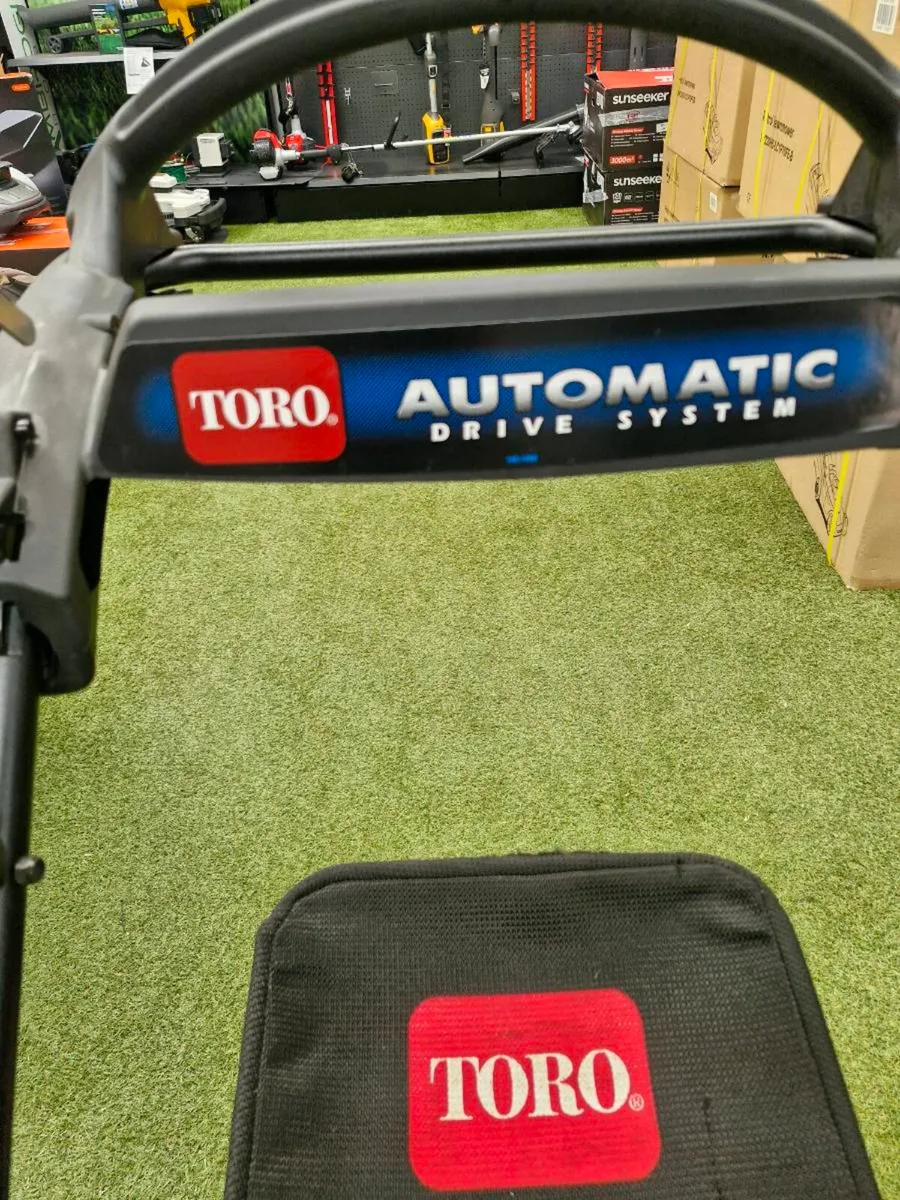 Toro Recycler mower - Image 2