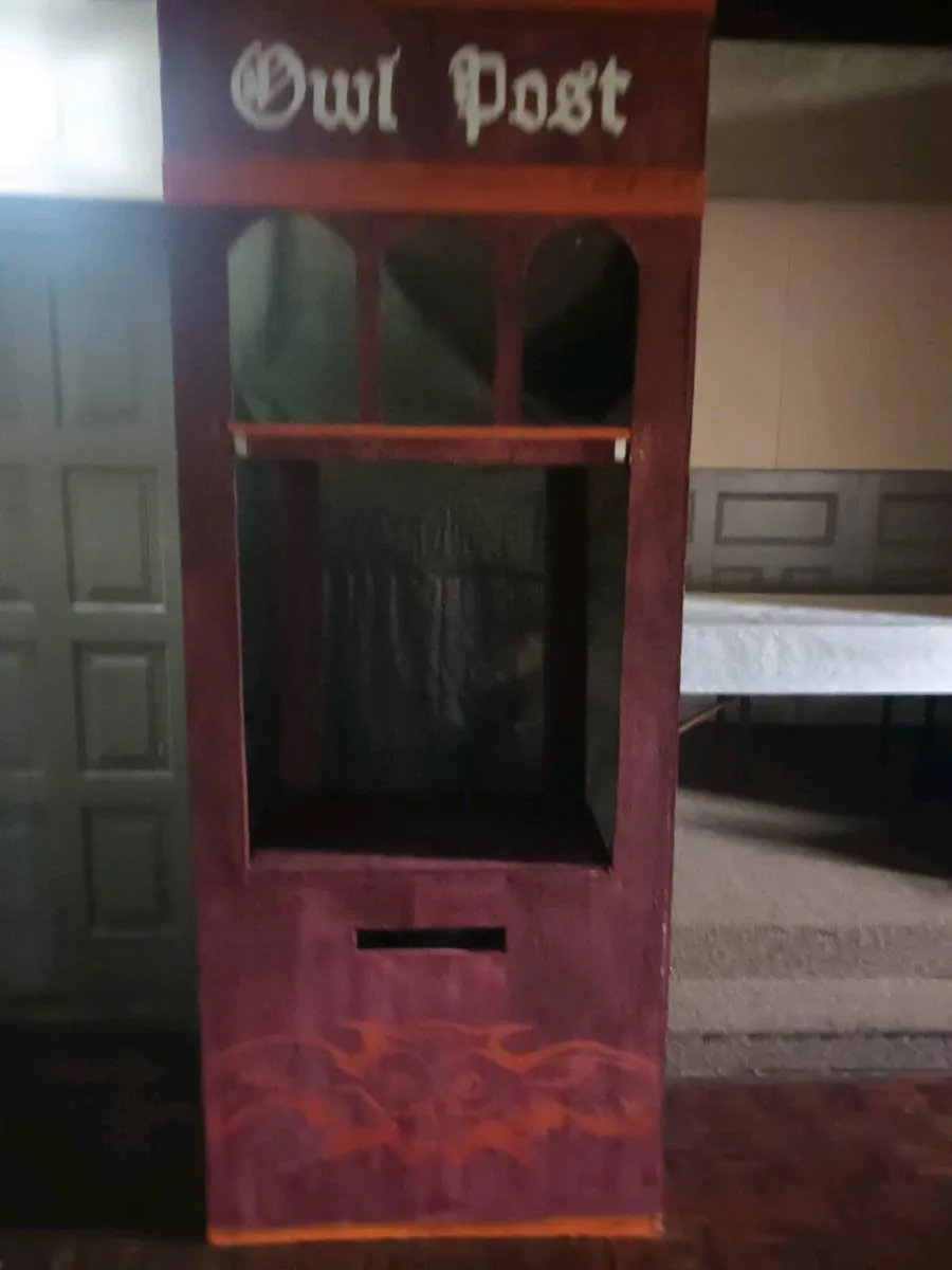 Stage set props from hary potters diagon alley - Image 2