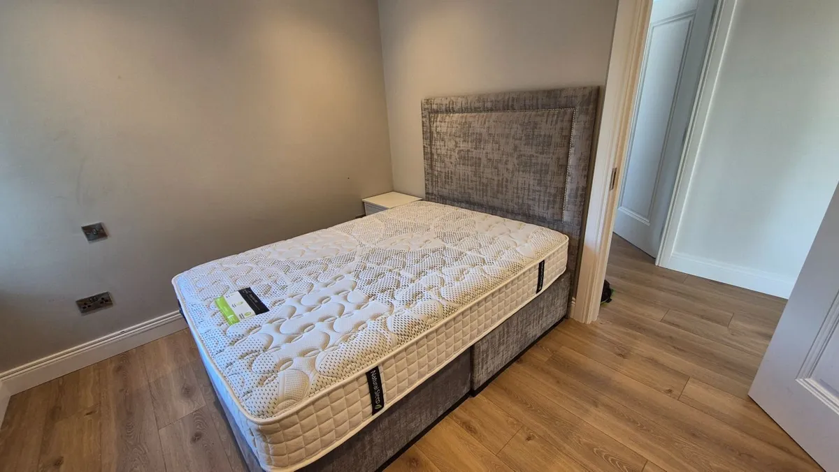 Bed frame and mattress - Image 2