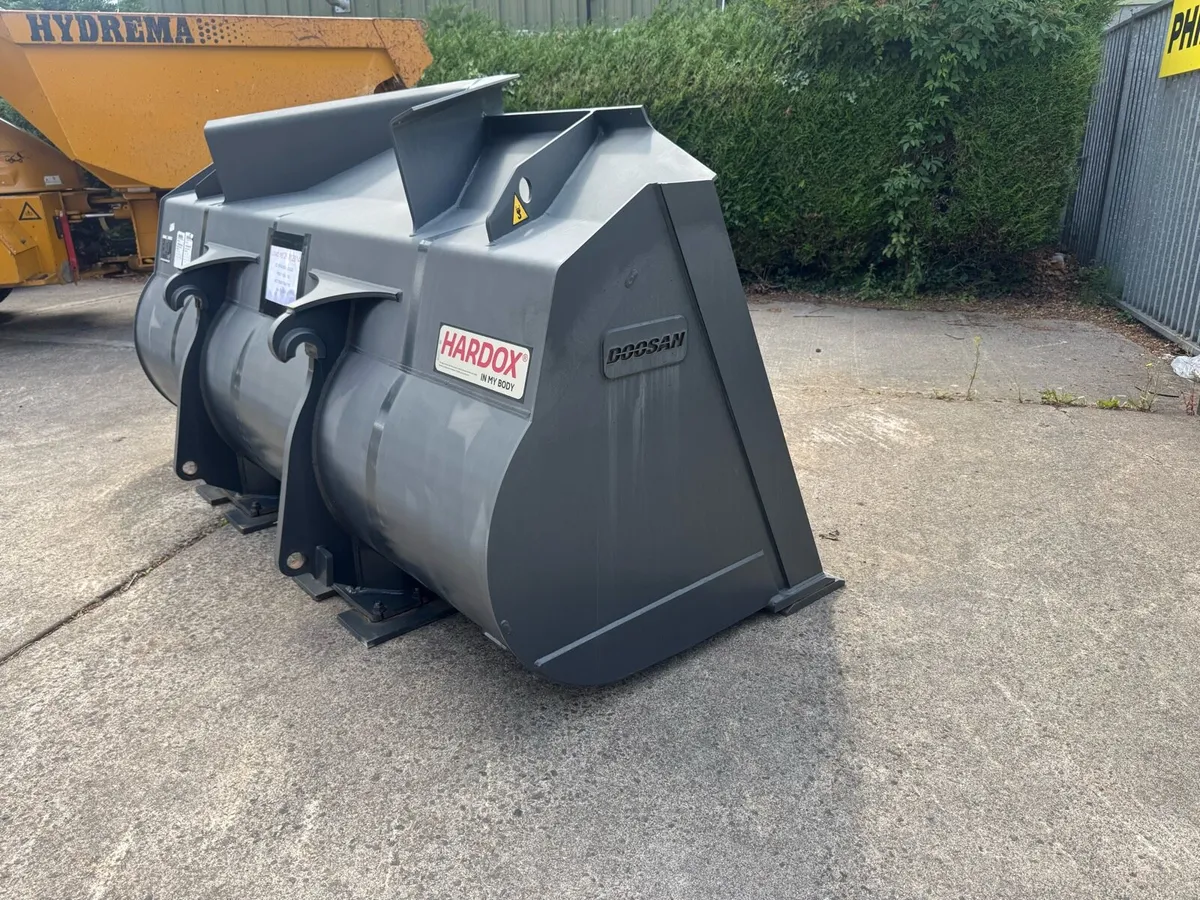 Hardox bucket suits Volvo L120 - Image 2