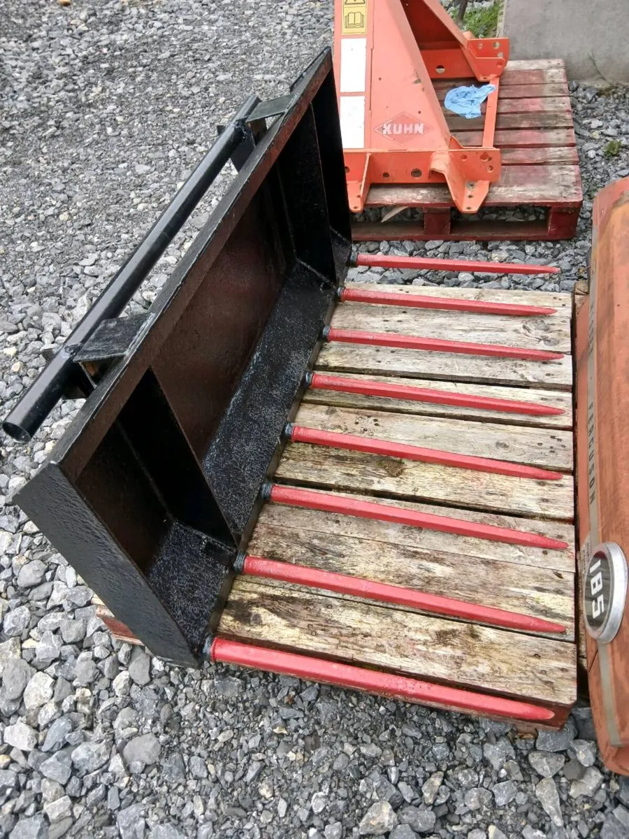 Dung fork MX brackets - Image 1