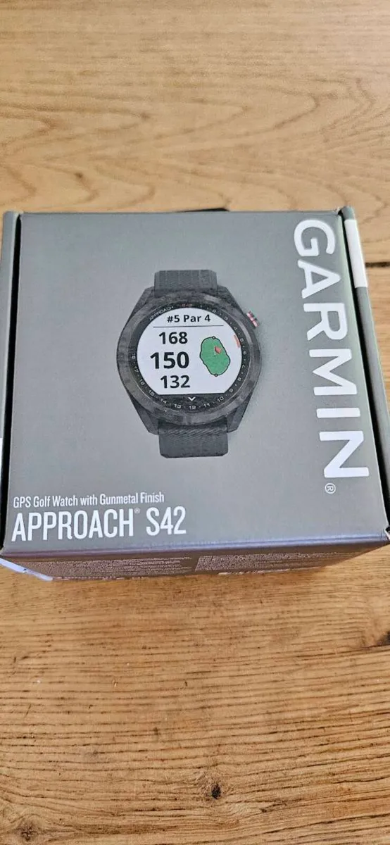 Garmin Approach S42 Golf Watch - Image 1