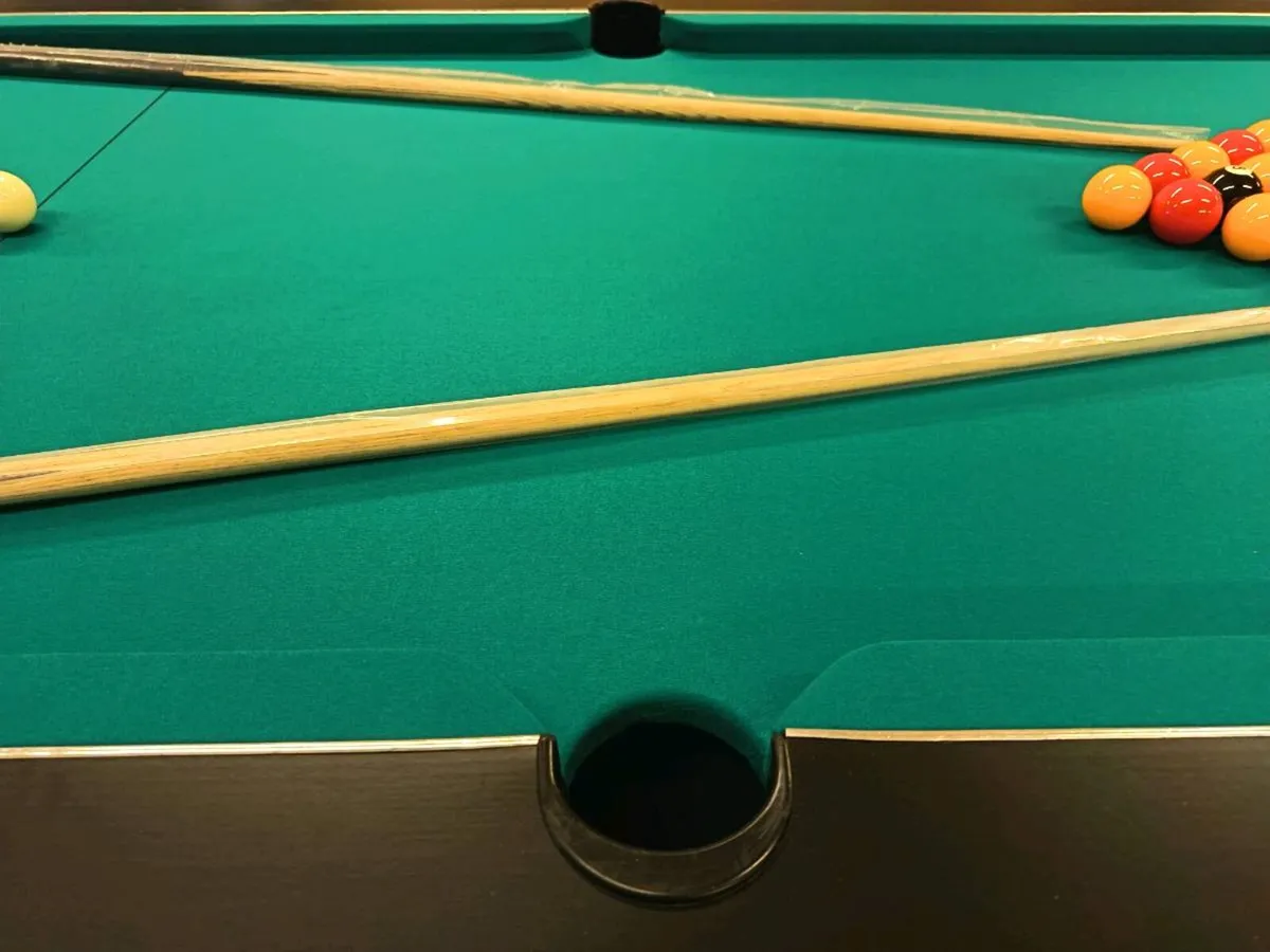 Pool Table ( 7x4ft ) free play 🎱 - Image 4