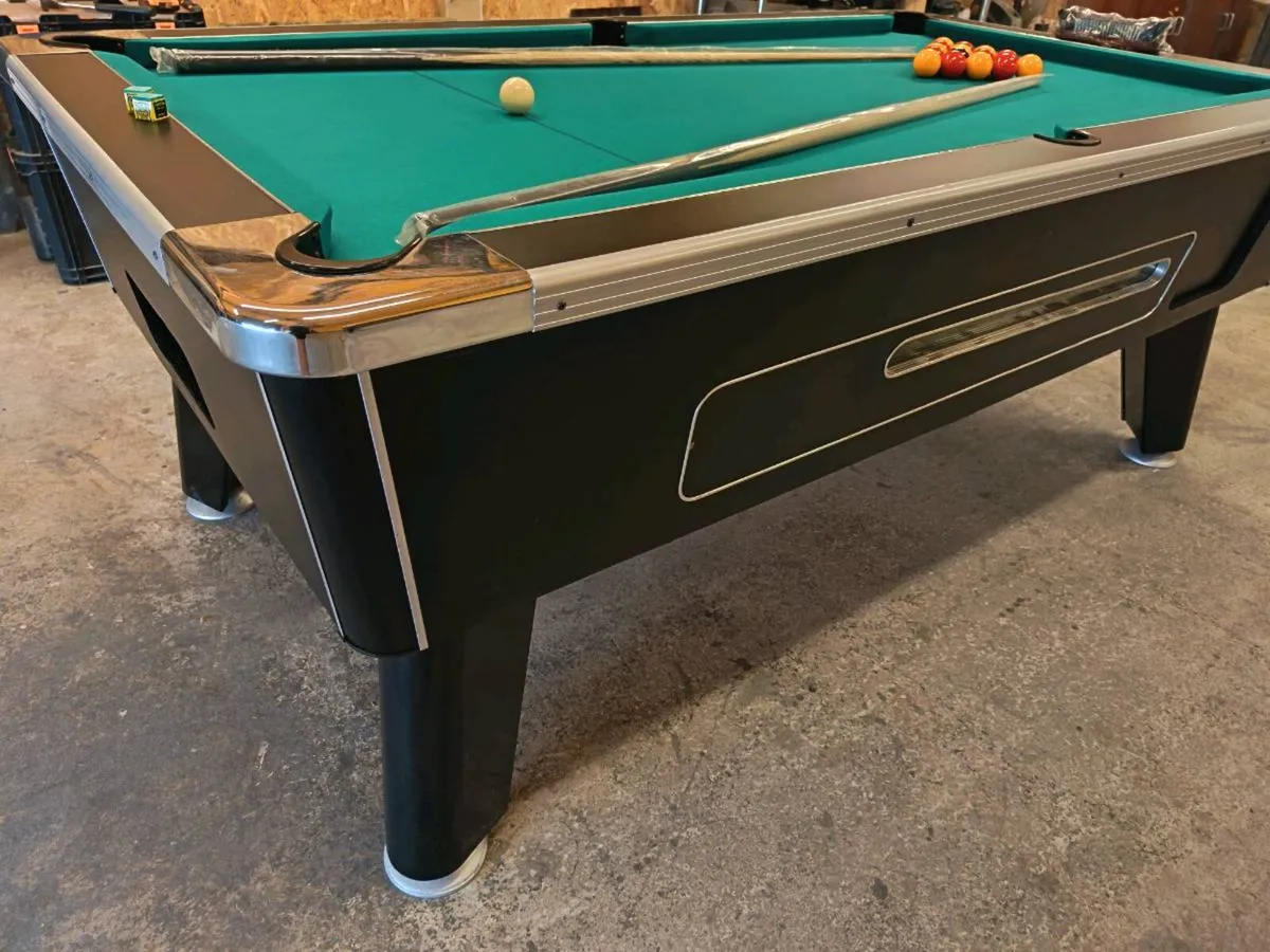 Pool Table ( 7x4ft ) free play 🎱 - Image 1