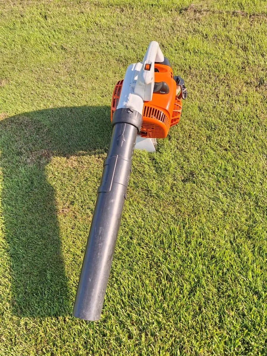 Stihl BG56 Leaf Blower - Image 2